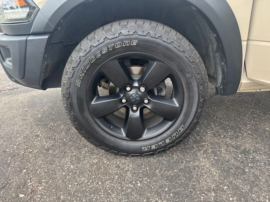 Used 2019 Beige Ram Warlock image 25
