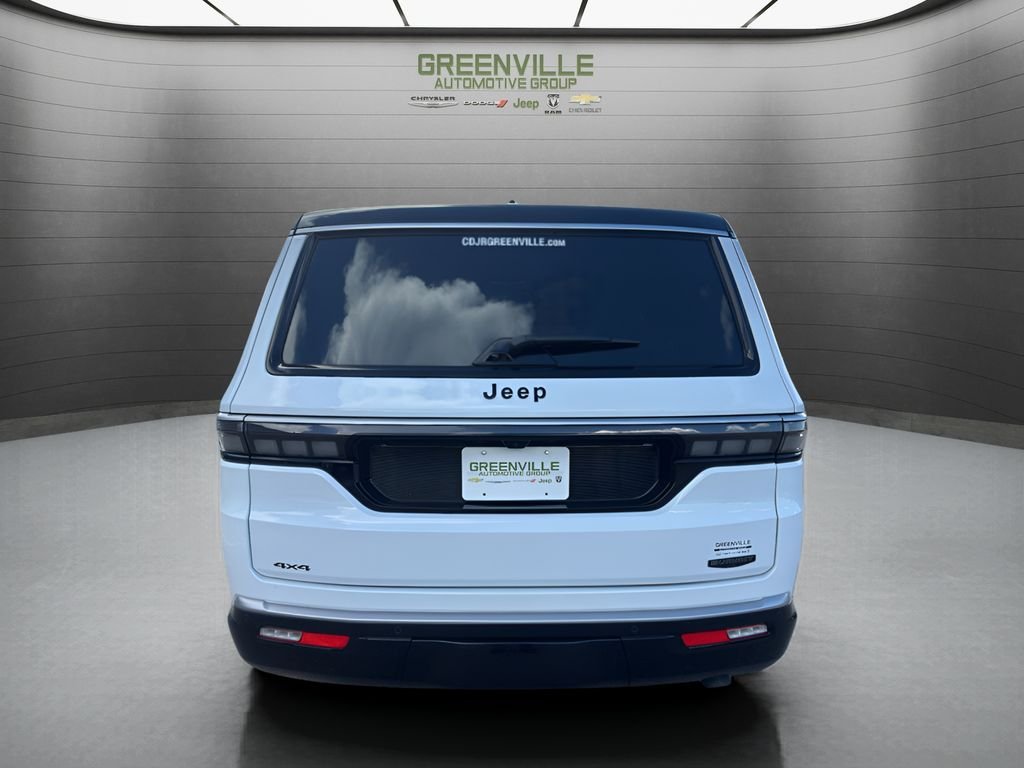 New 2026 Bright White Clear-Coat Exterior Paint Jeep Summit Premium 4x4 image 4