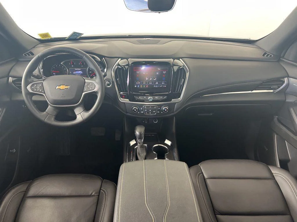 Used 2023 Sterling Gray Metallic Chevrolet LT Leather image 21