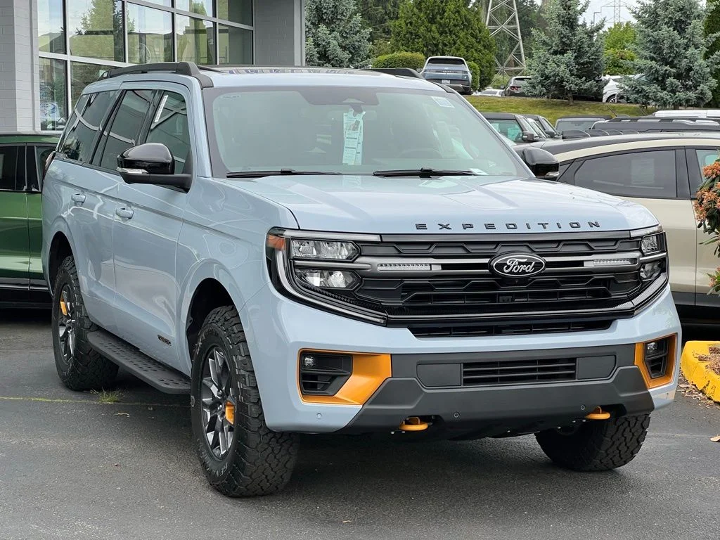 New 2026 Glacier Gray Metallic Tri-Coat Ford Tremor® image 1