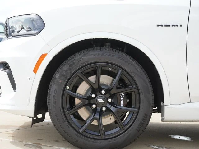 New 2026 White Knuckle Clear-Coat Exterior Paint Dodge GT Premium HEMI V8 image 5