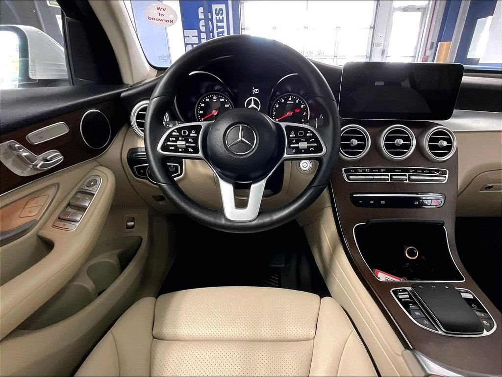 Used 2021 White Mercedes-Benz GLC 300 image 17