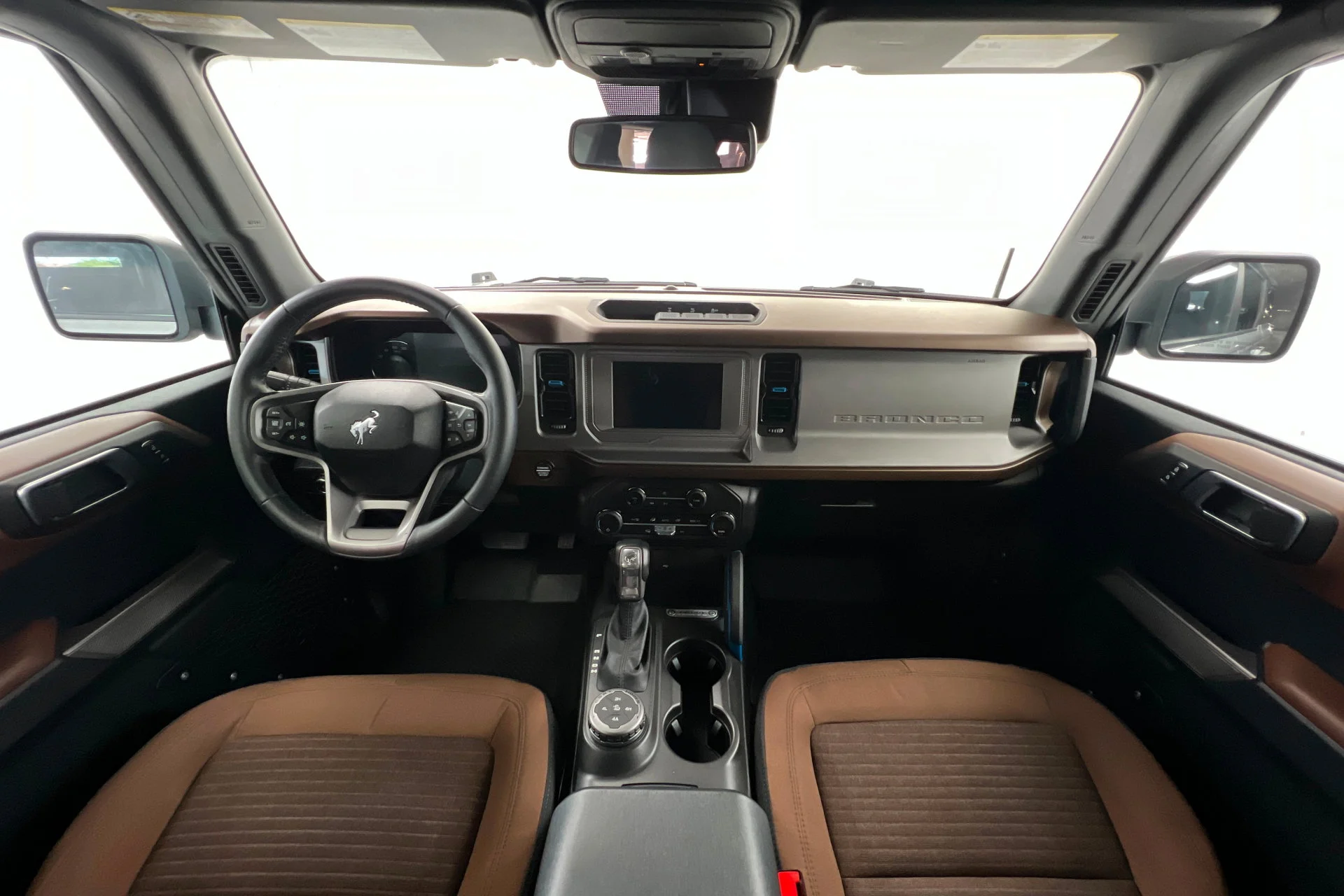 2023 Ford Bronco 4-Door Outer Banks - Photo 9