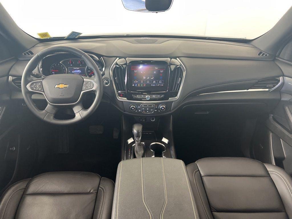 Used 2023 Sterling Gray Metallic Chevrolet LT Leather image 21