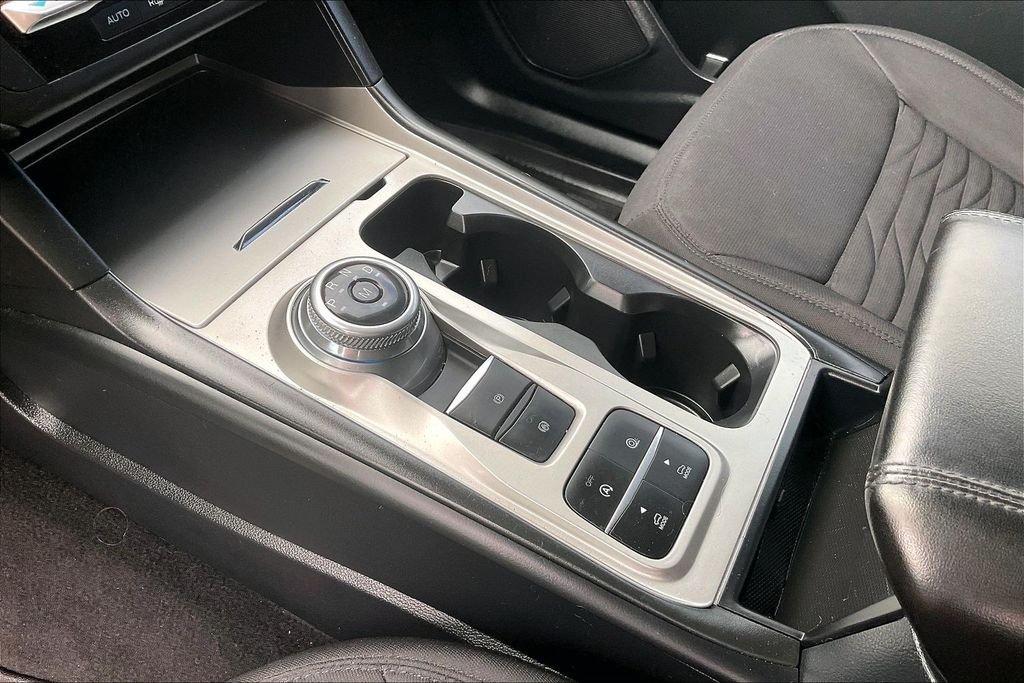 Used 2020 White Ford XLT image 16