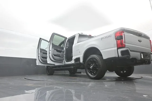 New 2026 Avalanche Ford F-250® XLT image 46