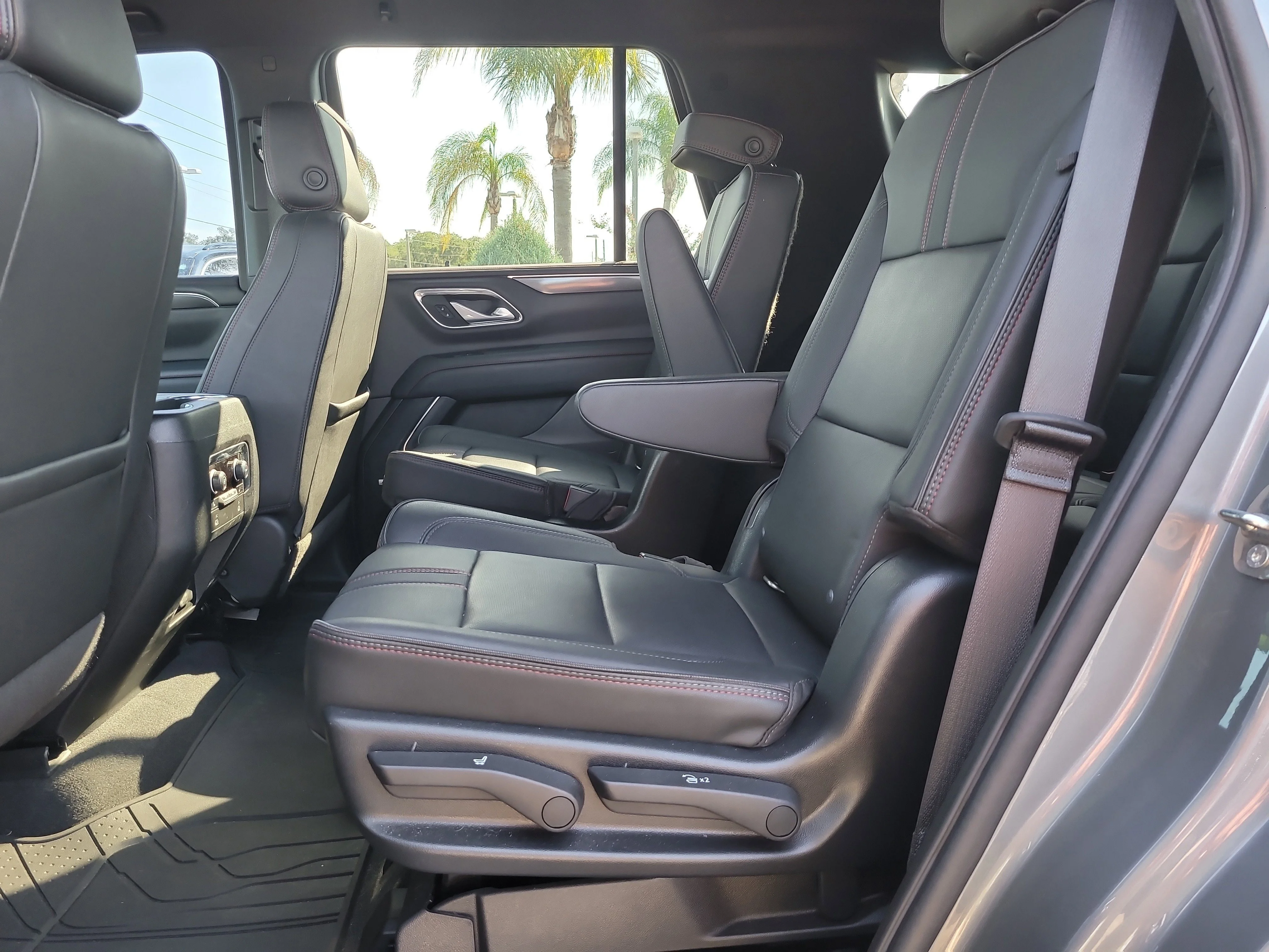 Used 2022 Satin Steel Metallic Chevrolet RST image 11