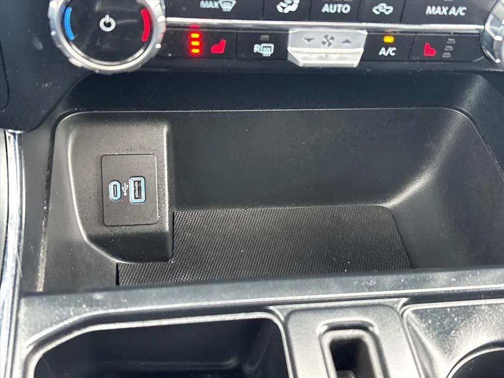 Used 2023 Gray Ford XLT image 34