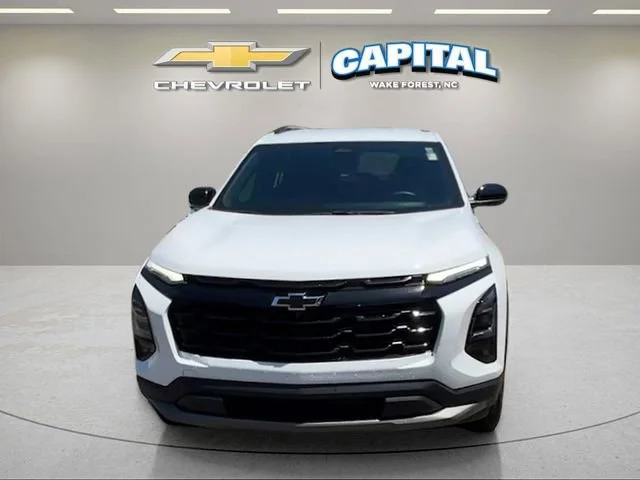 Used 2025 Summit White Chevrolet LT image 8
