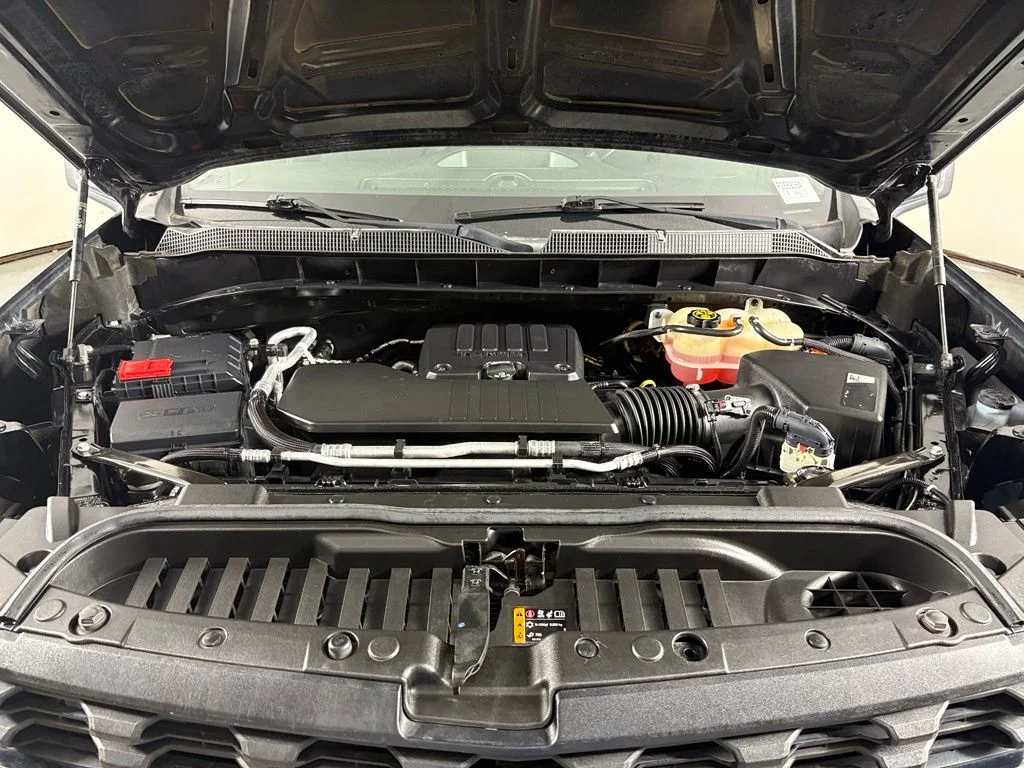 Used 2020 Black Chevrolet Custom image 45