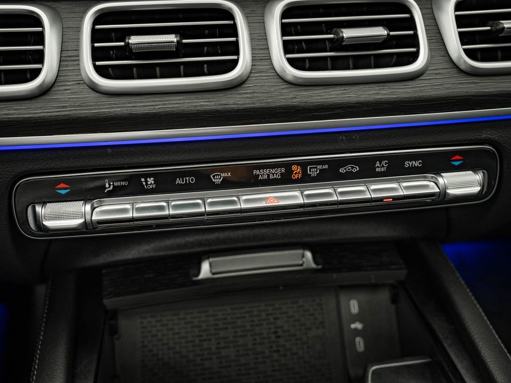 Used 2024 Black Mercedes-Benz GLE 350 image 37