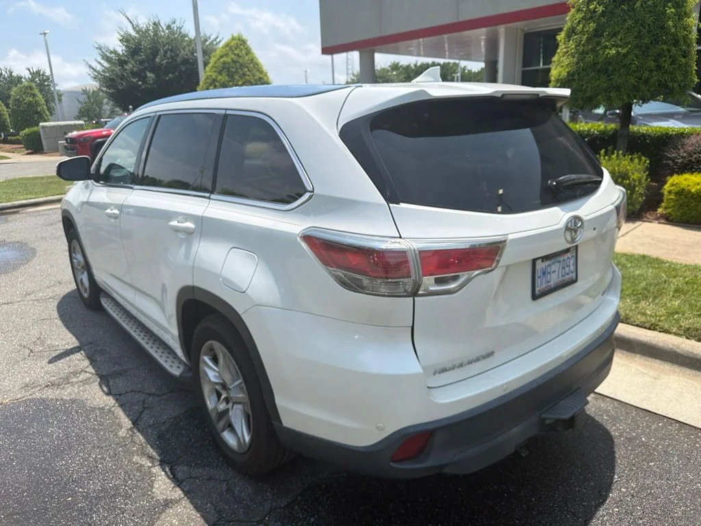 Used 2016 White Toyota Limited image 11