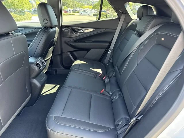 2025 Chevrolet Blazer EV LT - Photo 12