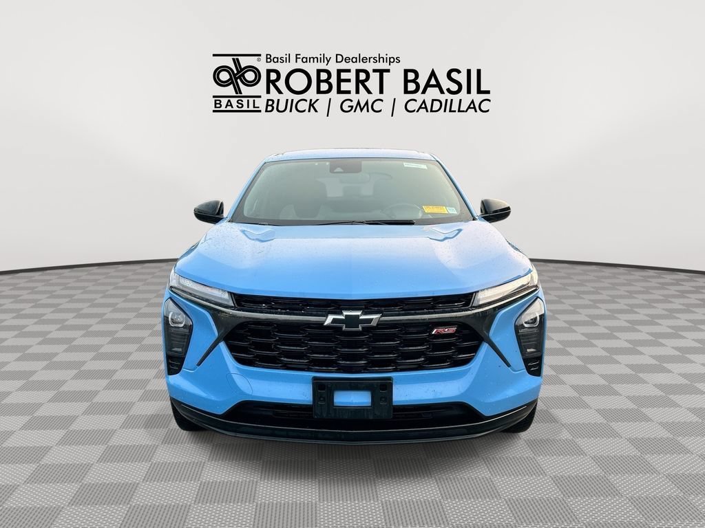 Used 2024 Fountain Blue Chevrolet 1RS image 3