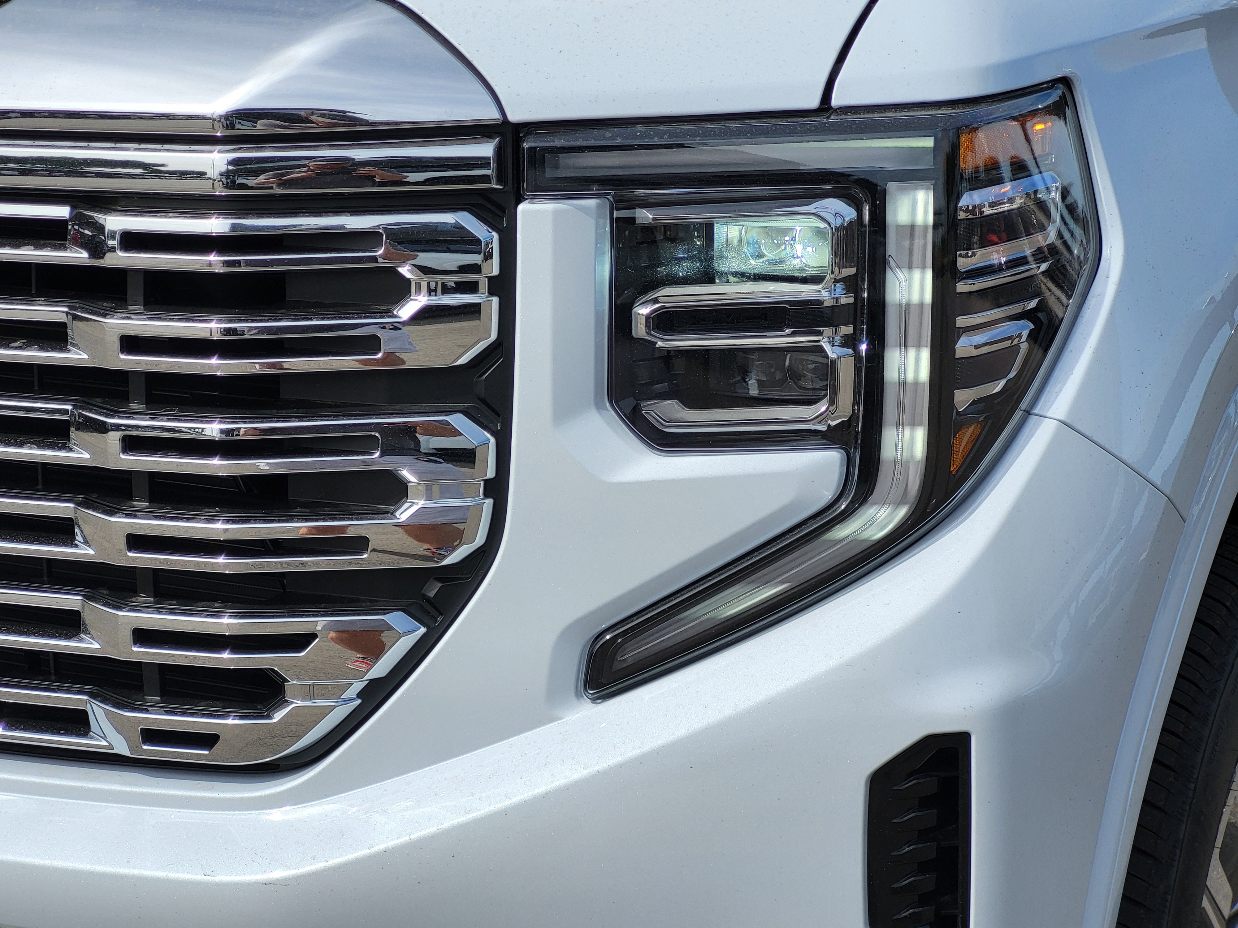 2026 GMC Sierra 1500 Denali - Photo 8