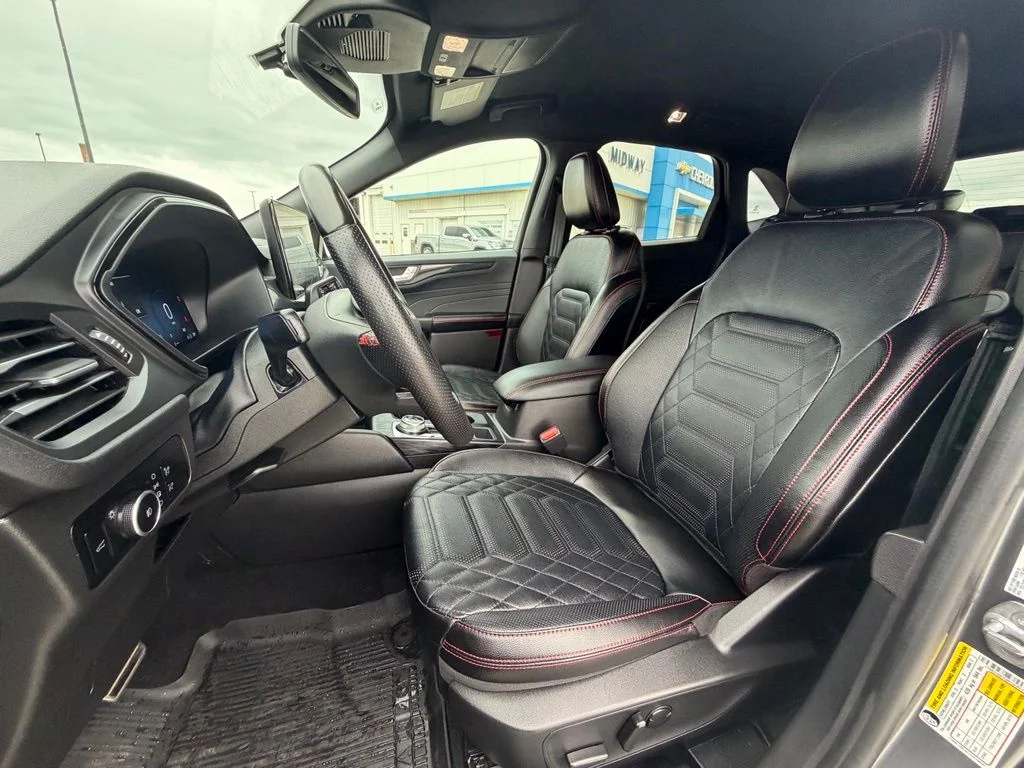 Used 2023 Gray Ford ST-Line Elite image 13