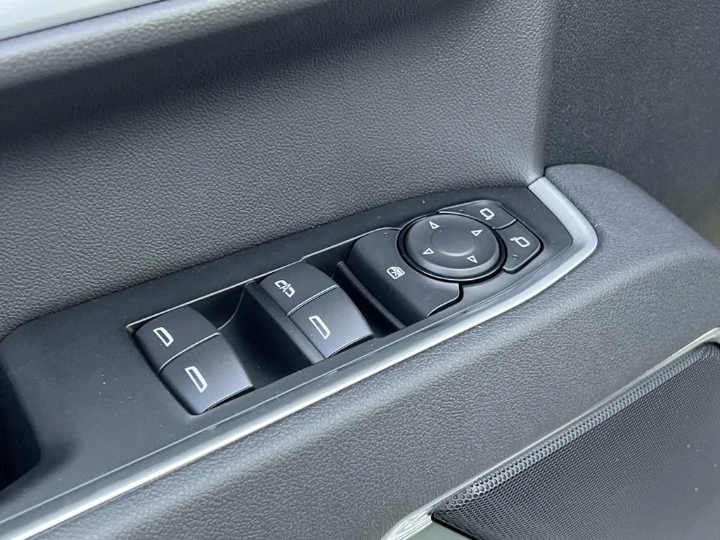 New 2026 Summit White Chevrolet LT image 12
