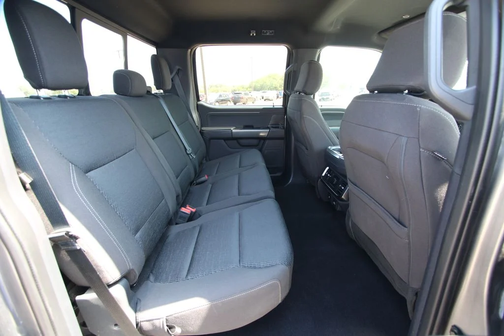 Used 2023  Ford XLT image 10