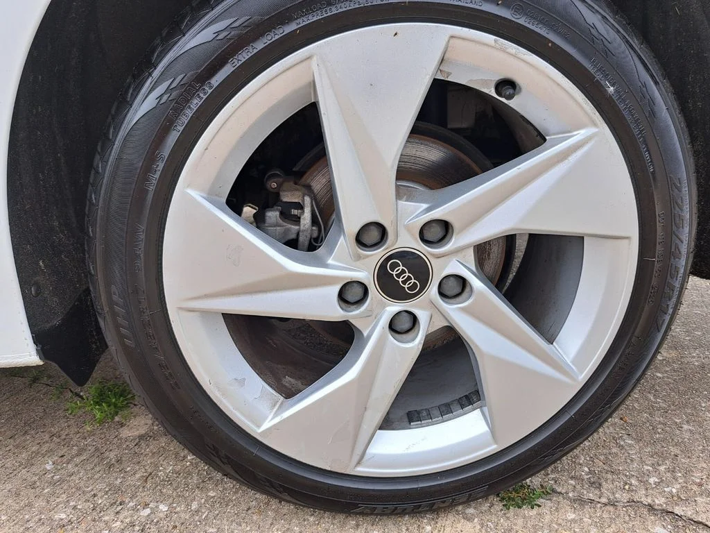 Used 2024 White Audi  image 31