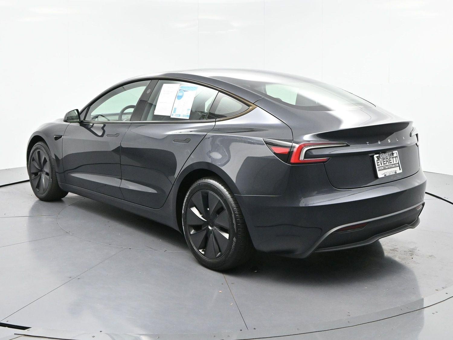 Used 2025 Stealth Grey Tesla Long Range image 5