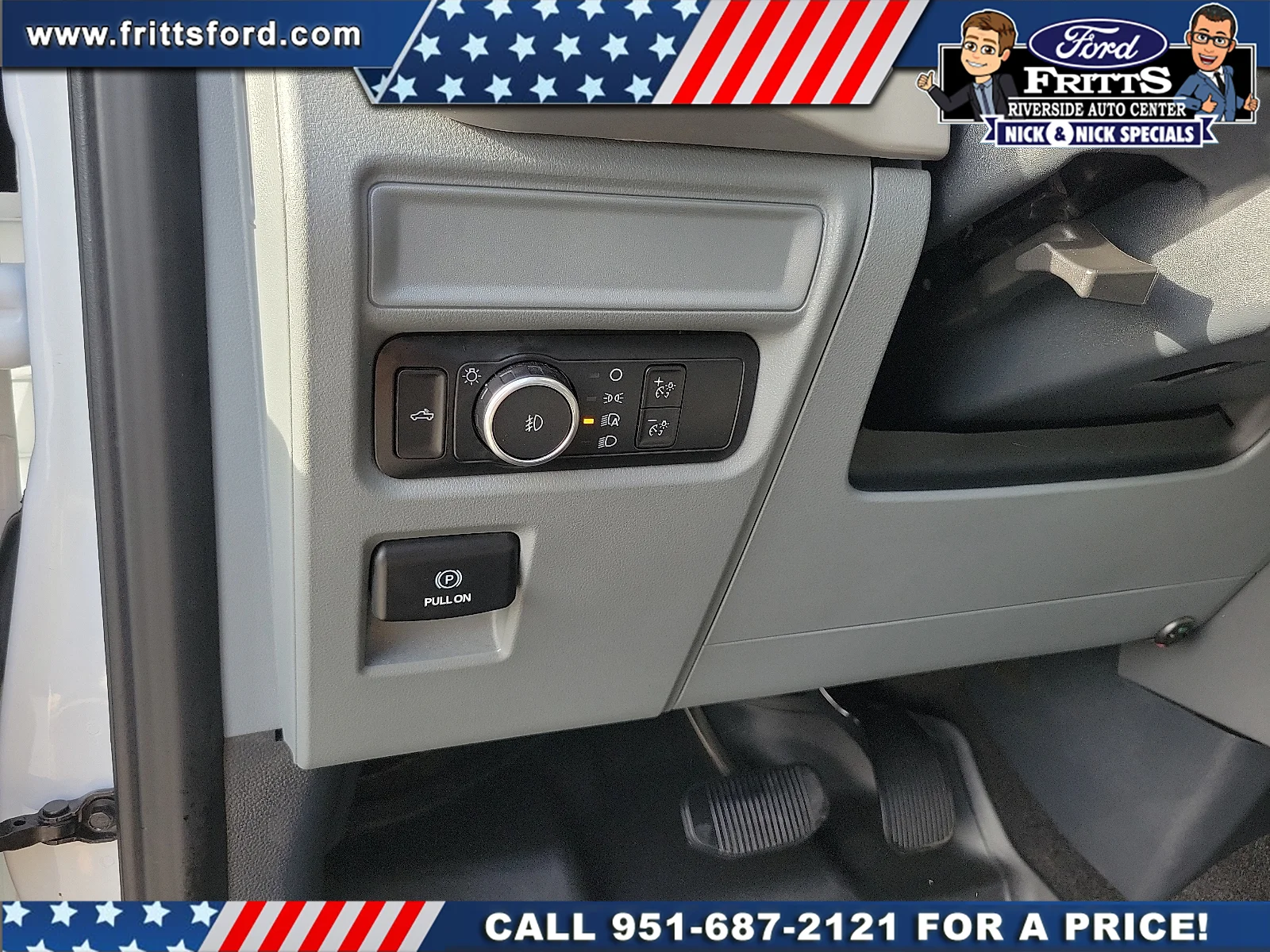 Certified Used 2022 Oxford White Ford XLT image 11