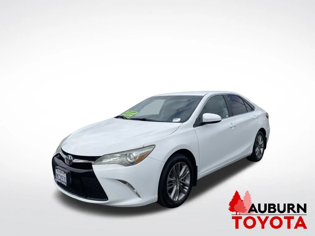 Used 2017 Ice Cap Toyota SE image 4