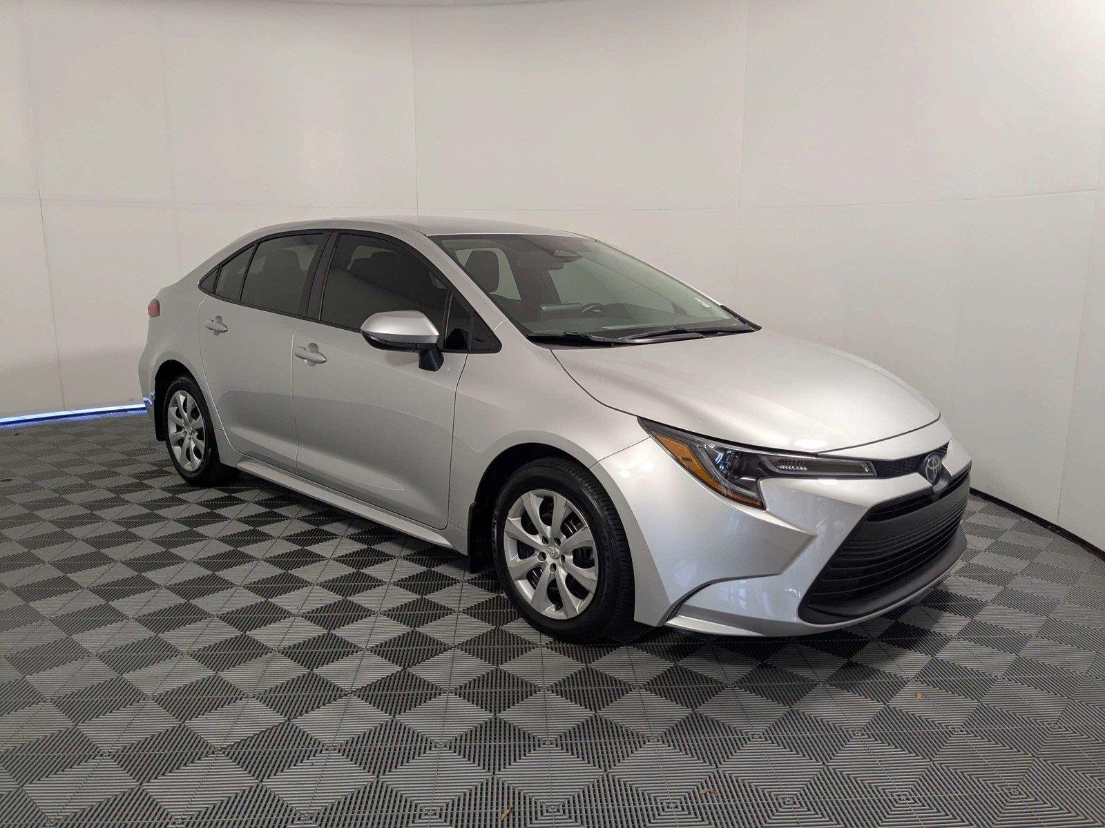 Used 2025 Classic Silver Metallic Toyota LE image 2