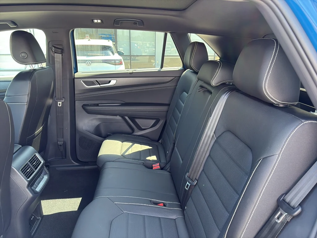 2026 Volkswagen Atlas Cross Sport SEL R-LINE - Photo 14