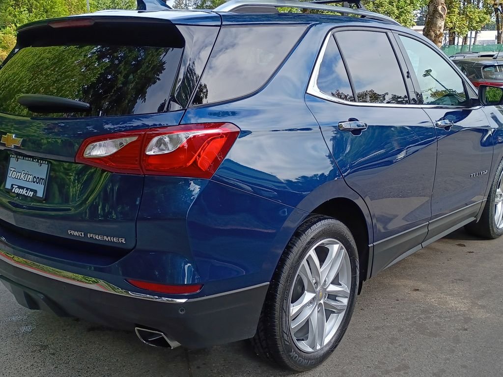 Used 2020 Pacific Blue Metallic Chevrolet Premier image 4