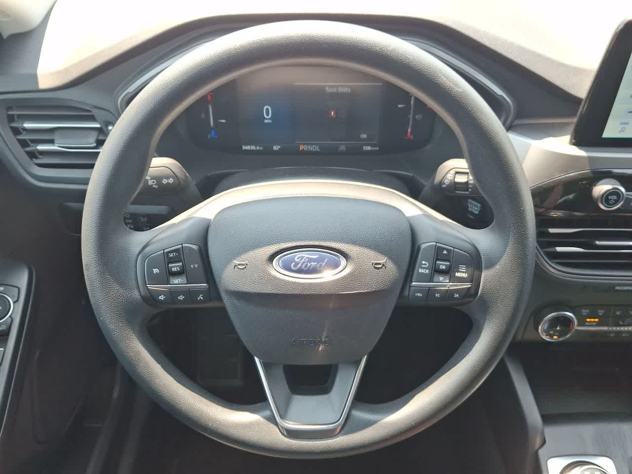 Used 2025 Oxford White Clearcoat Ford Active image 22