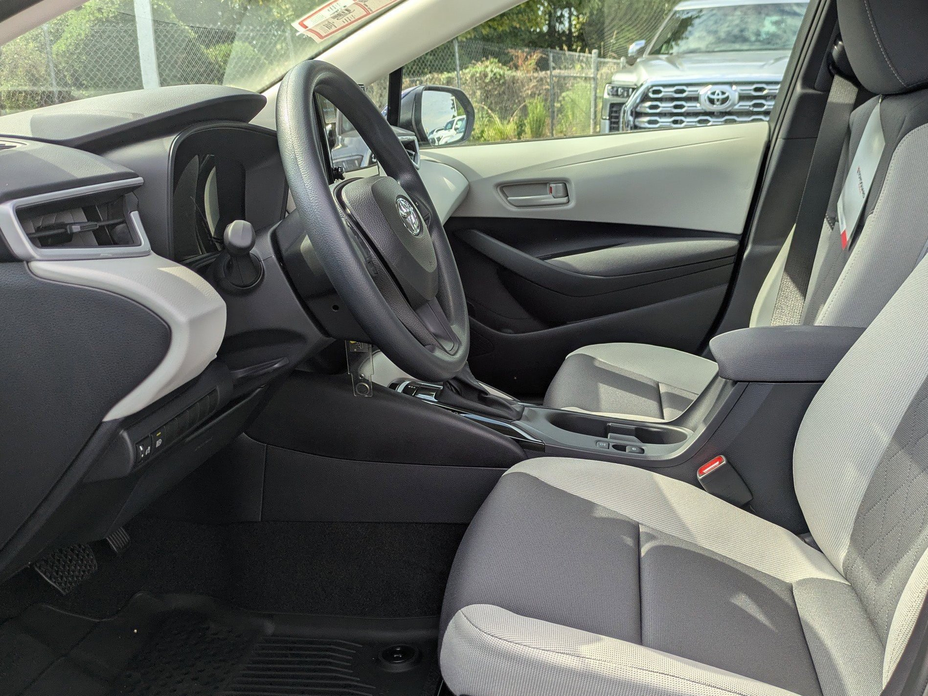 New 2026 Ice Cap Toyota LE image 21