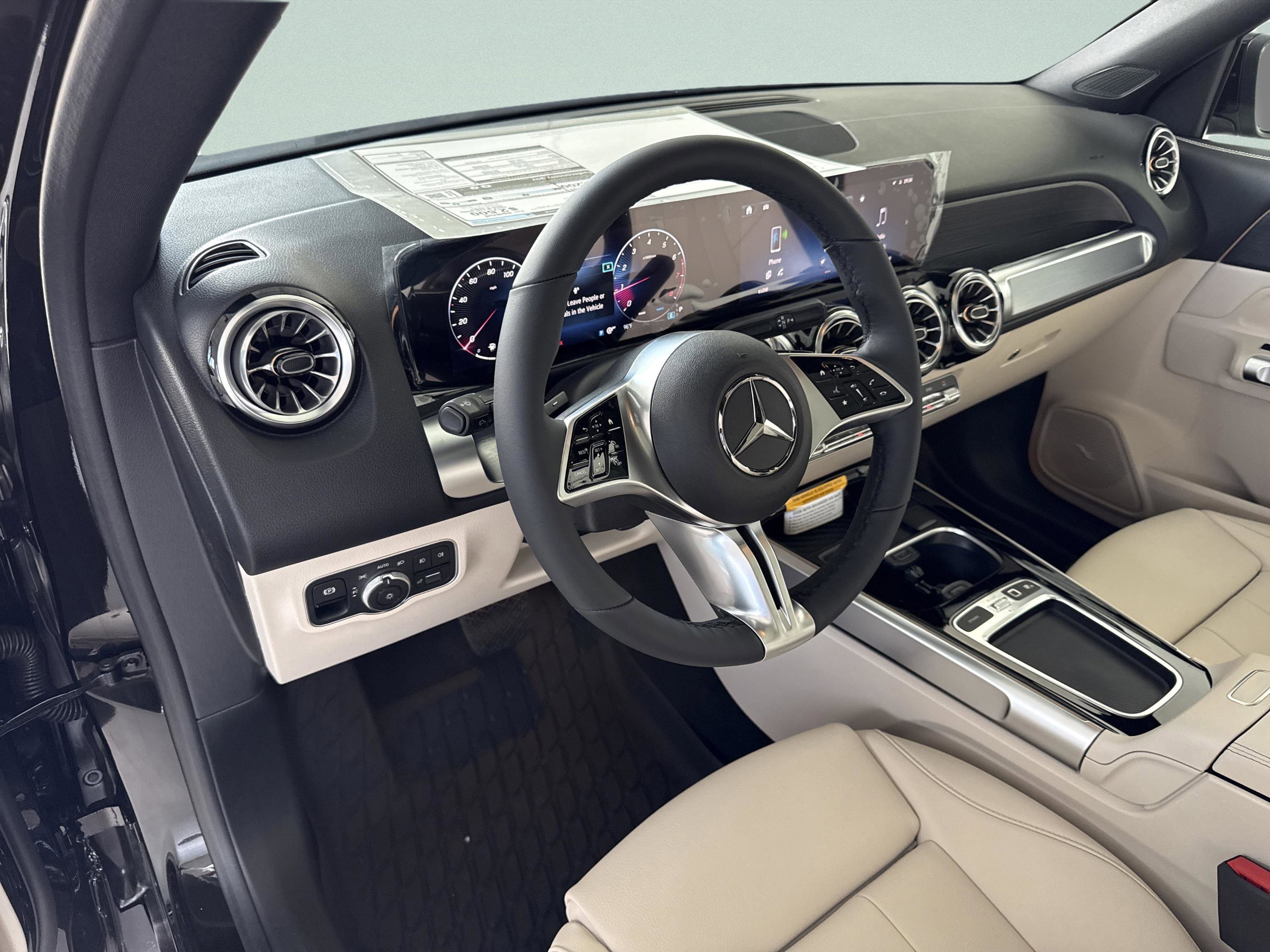 New 2026 Night Black Mercedes-Benz GLB 250 image 19