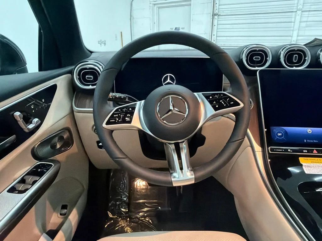 New 2027 Gray Mercedes-Benz GLC 300 image 20