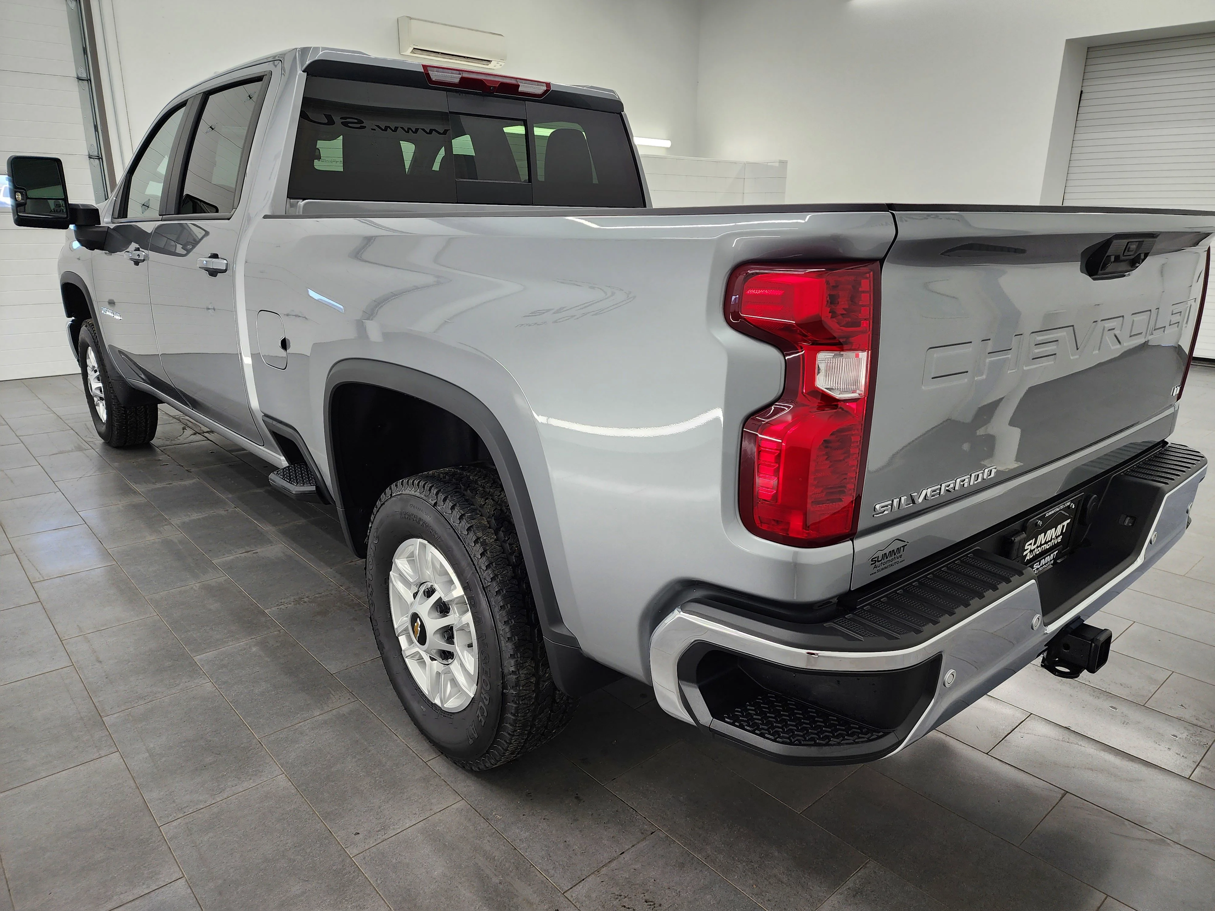 2025 Chevrolet Silverado 2500HD LT - Photo 6