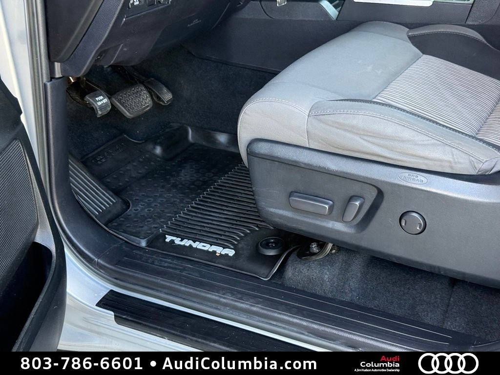 Used 2017 Silver Toyota SR5 image 17