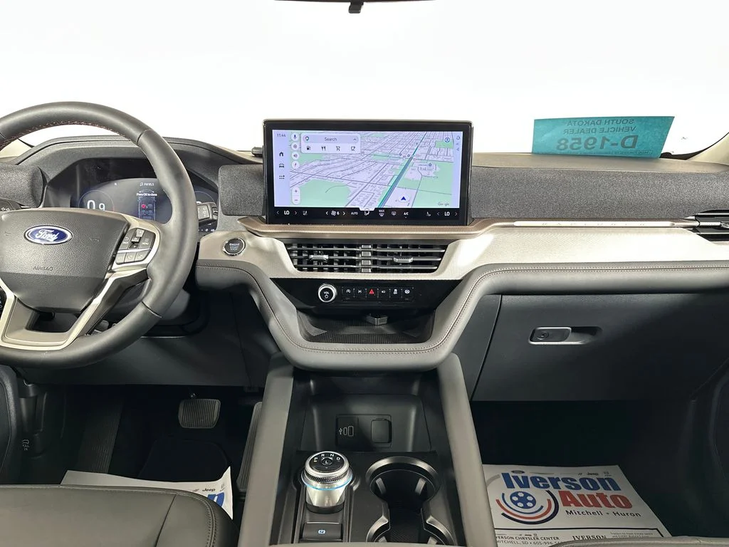 New 2026 Vapor Blue Metallic Ford Active image 29