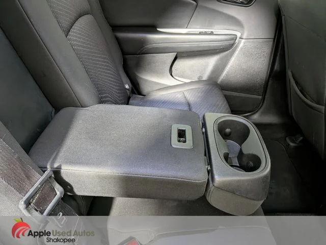 Used 2016 White Dodge Crossroad image 40
