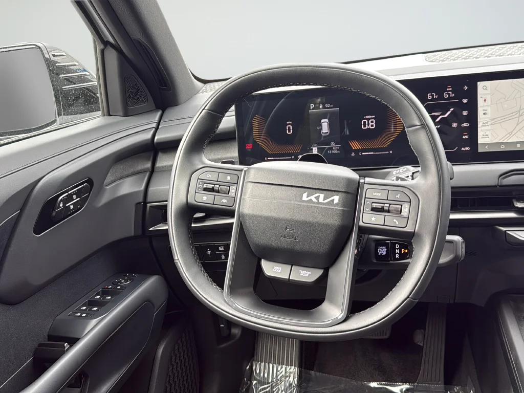 Certified Used 2027 White Kia X-Line EX image 33