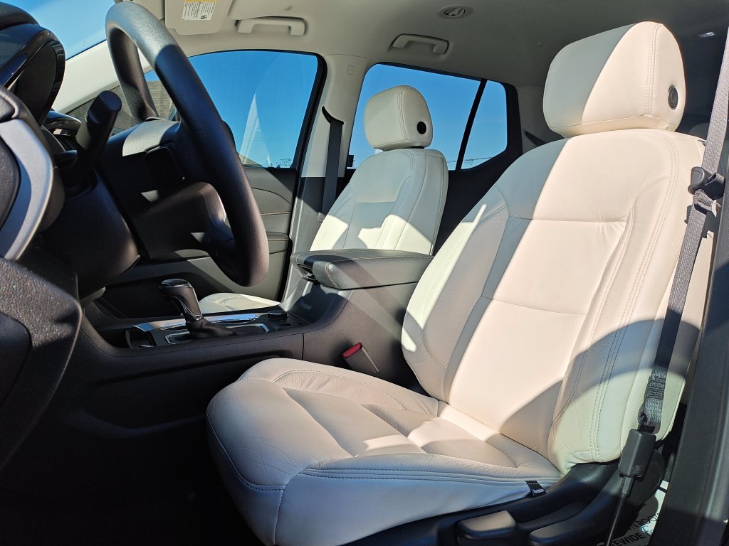 Used 2020 Black Chevrolet LS image 13