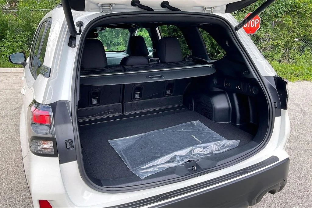 Used 2026 White Subaru Premium image 28