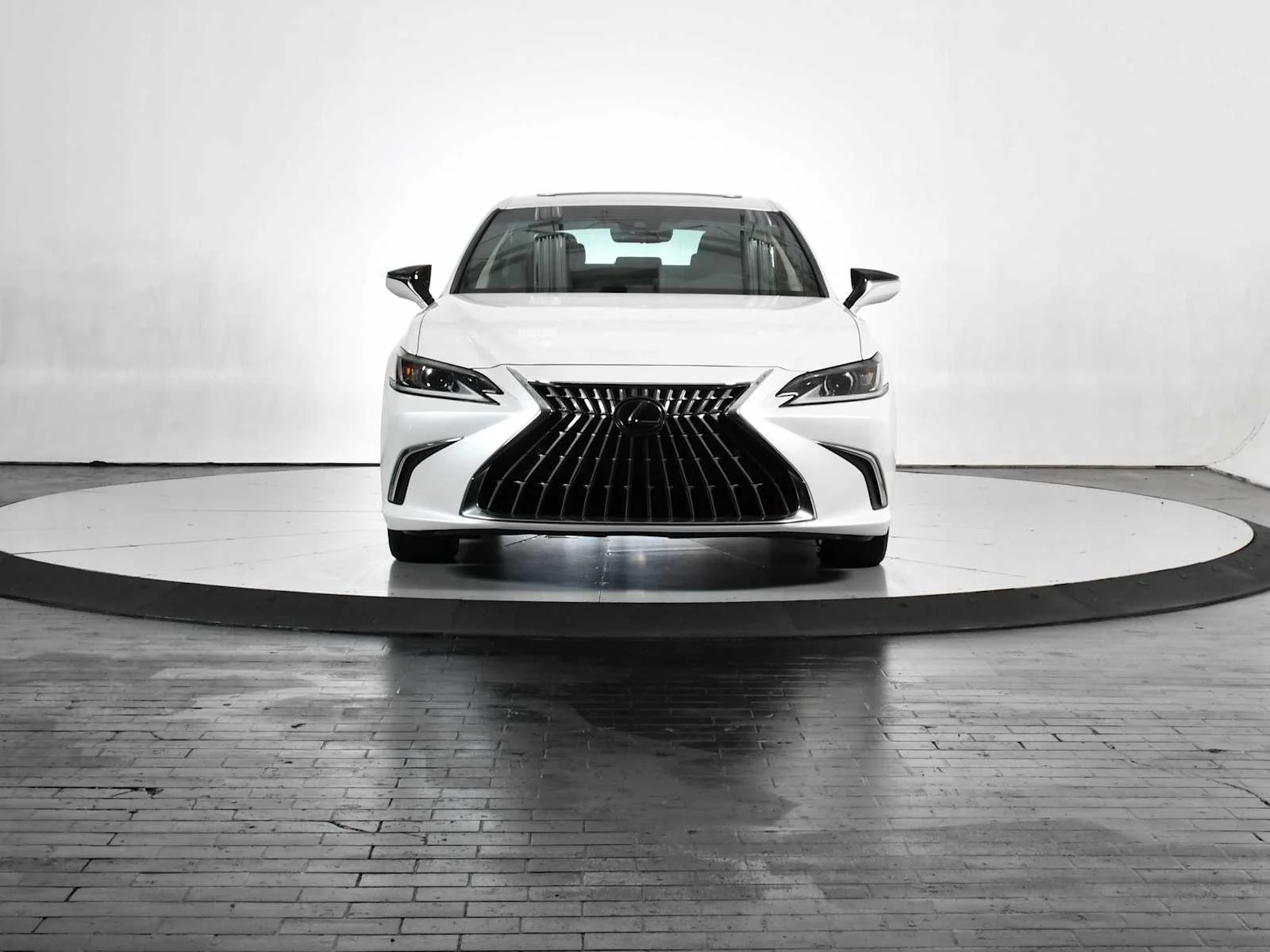 Certified Used 2023 EMINENT WHITE PEARL Lexus  image 10