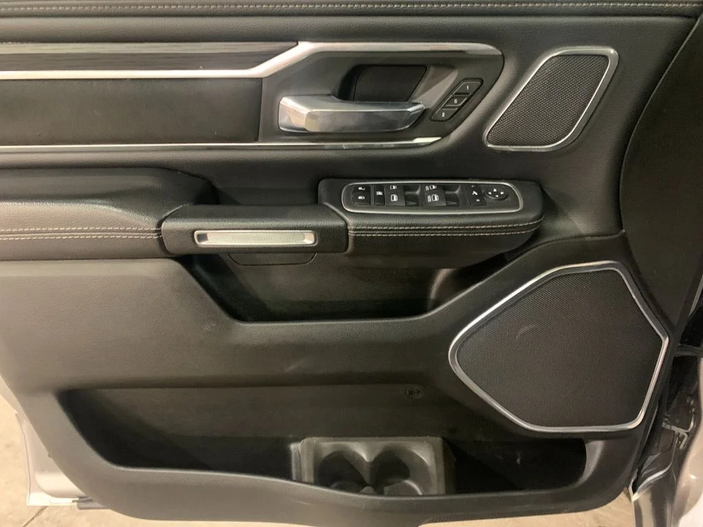 Used 2024 Silver Ram Laramie image 12