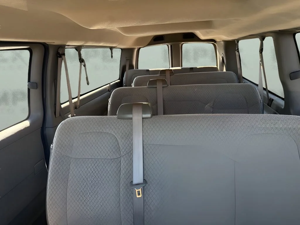 Used 2025 Summit White Chevrolet 1LT image 8