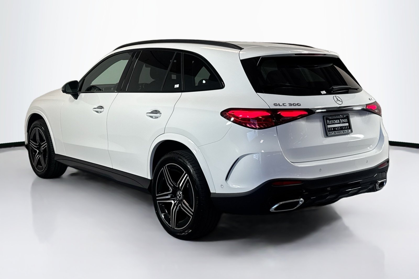 New 2026 Polar White Mercedes-Benz GLC 300 image 7