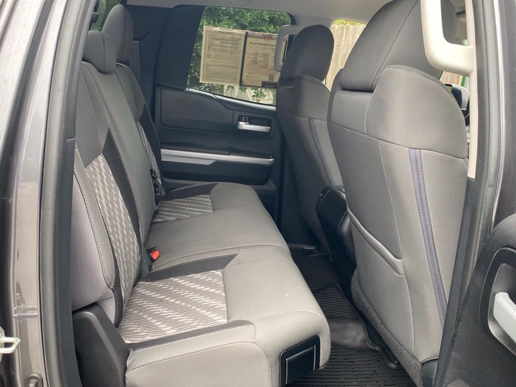 Used 2018 Gray Toyota SR5 image 16