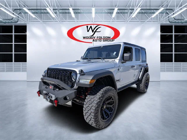 Used 2024 Silver Jeep Sport image 7