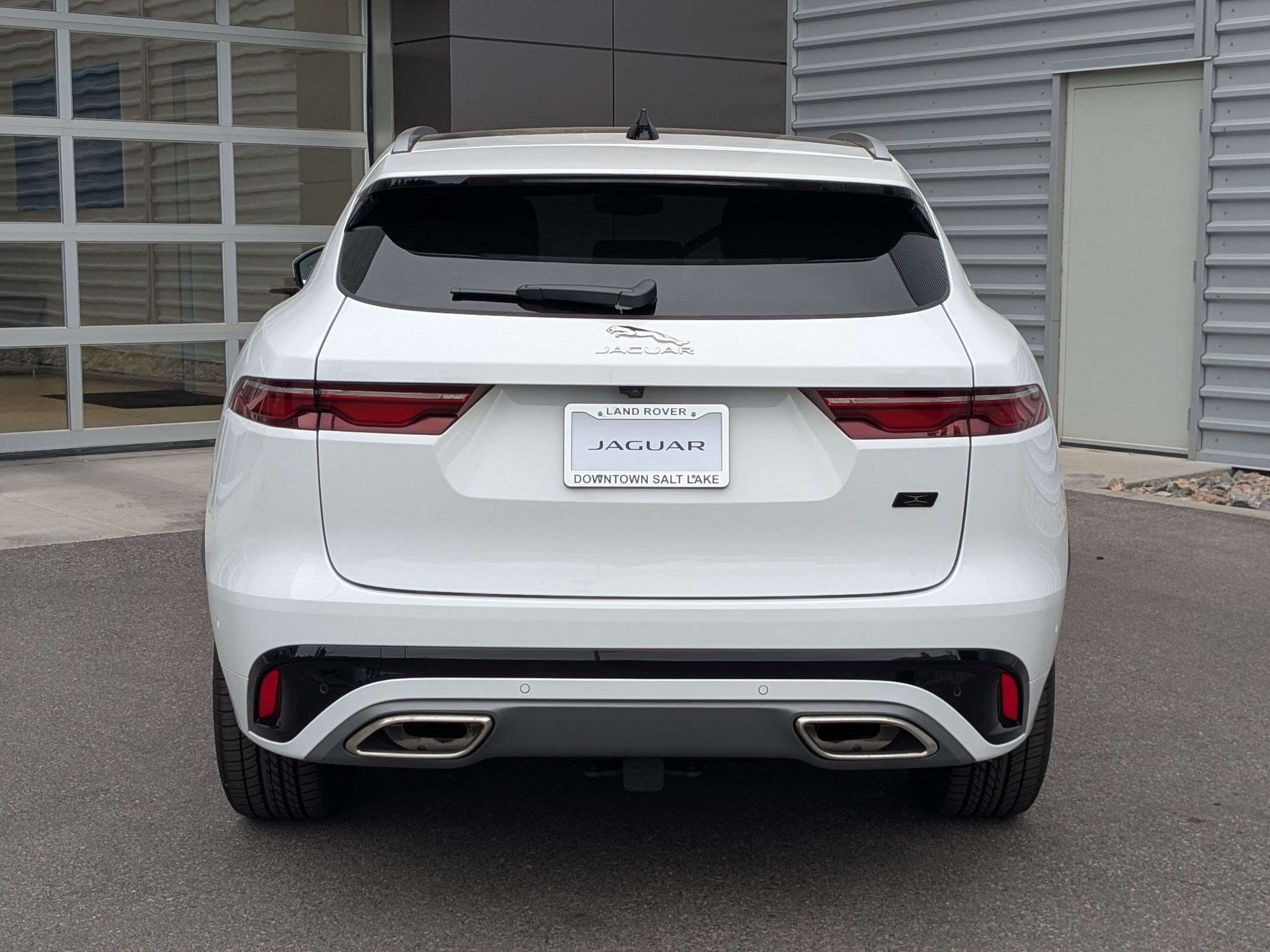 New 2026 Fuji White JAGUAR  P400 R-DYNAMIC S image 6