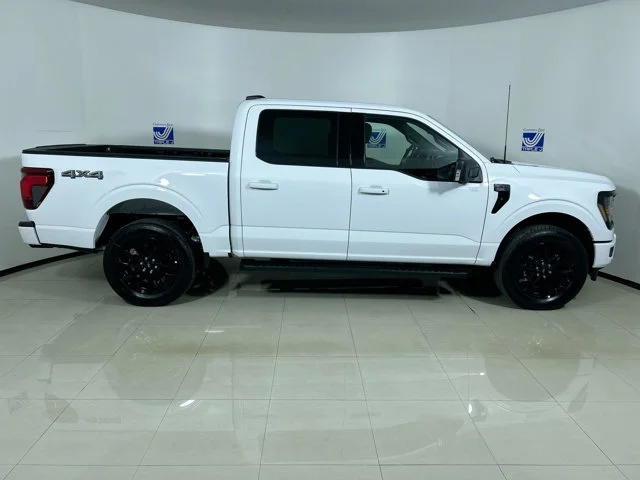 New 2025 OXFORD WHITE Ford XLT w/XLT Black Appearance Package Plus Super Crew Cab image 9