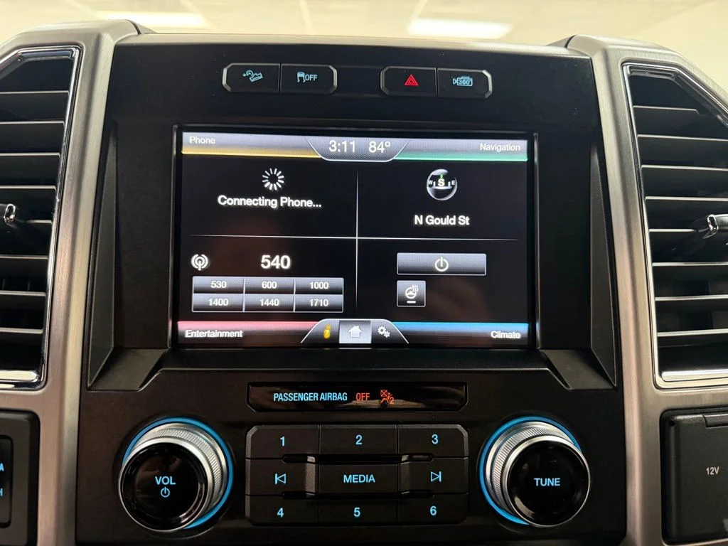 Used 2015 Gray Ford Platinum image 18