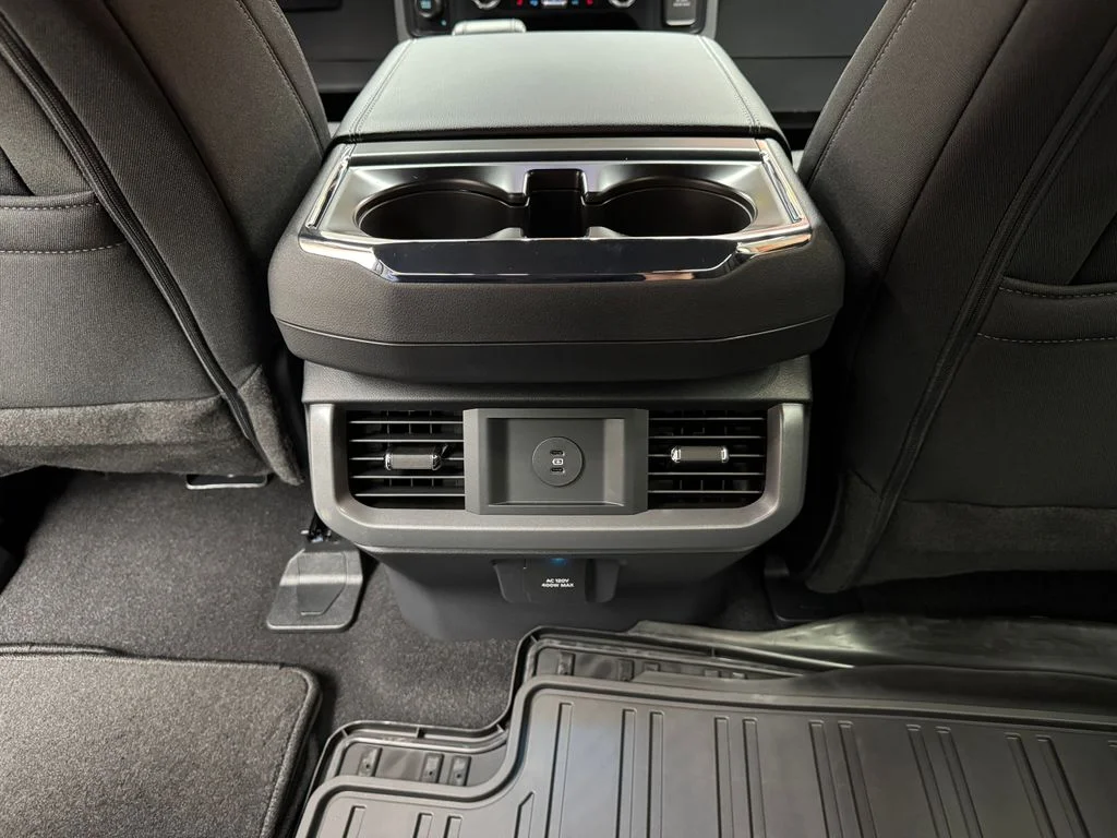 New 2026 Oxford White Ford XLT image 12